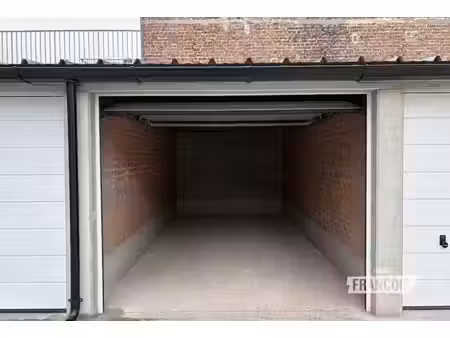 box de garage central au cœur de blankenberge