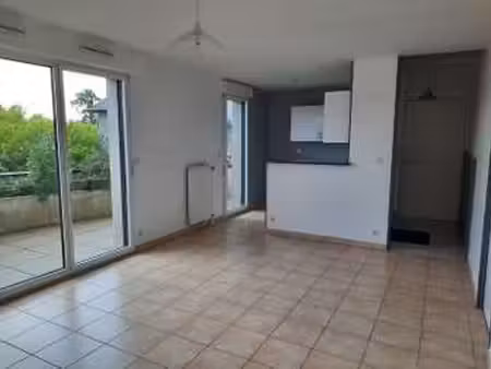 location appartement 3 pièces à châteaubourg (35220) : à louer 3 pièces / 58m² châteaubour