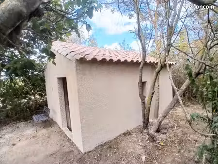 terrain 4500m2 avec petite maison