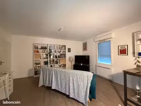 appartement calme  42m2  balcon
