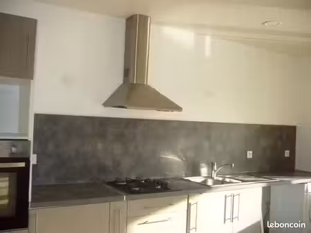 f3 -106 m² avec jardin plein sur résidence calme