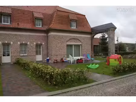 maisons 150m2 près st pôl  3 chambres  jardin