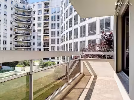 courbevoie (92400) – appartement 3 pièces non meublé 68 m²