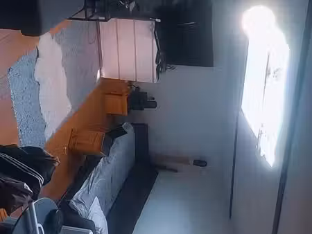 studio 24 m2 entièrement meubler près metro louis aragon