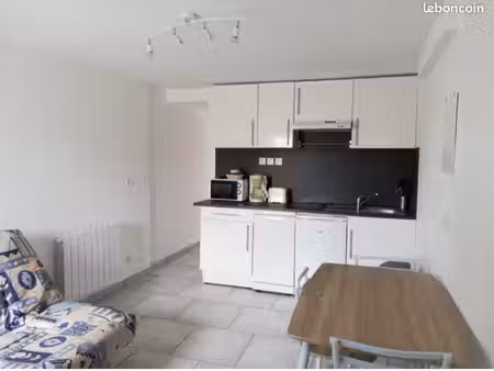 logement étudiant proche la rochelle dispo de suite