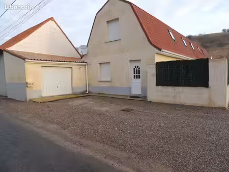 loue maison acquin