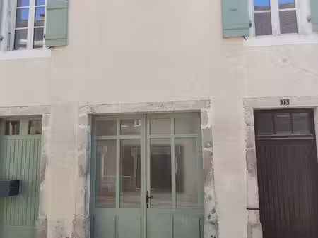 maison 90 m² avec jardin - bussière-badil (600 euro/mois)