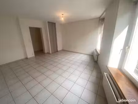 appartement f2 rdc parking