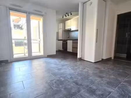 studio rénové 22 m² avec balcon - rixheim - 515 charges comprises