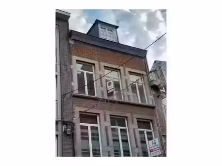 appartement à louer à bas de la place 7 namur (vwd18609)