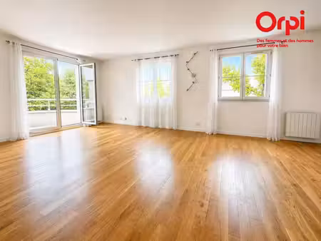 appartement 5 pièces en dernier etage