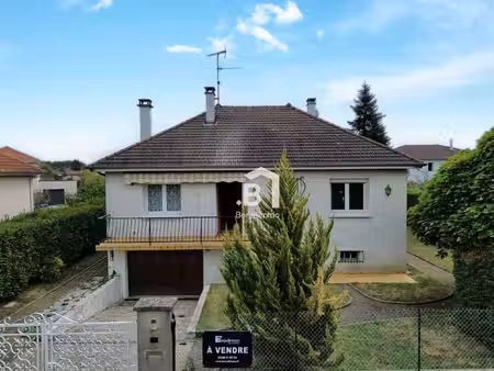 la verpillière maison à fort potentiel terrain 660 m2