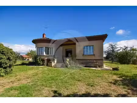 élégante maison bourgeoise avec vue sur le château – cœur de nègrepelisse