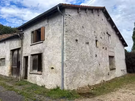 maison de village   avec une dependance de 240 metres carrés
