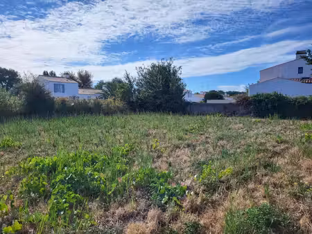terrain de 554m²