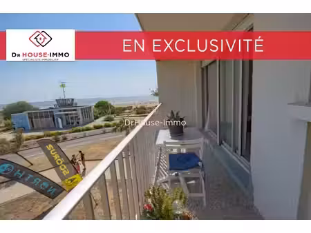 charmant appartement de deux pièces principales proche centre avec vue mer