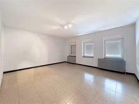 bureaux à louer à avenue roi albert 15 andenne (vbe61261)