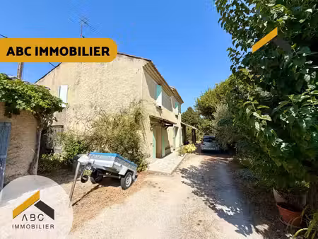 jonquières – maison de caractère de 167 m² avec piscine couverte  garages et terrain arbor