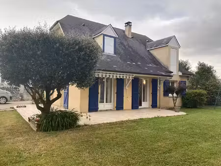 location maison 5 pièces 118 m² à assat (64510)