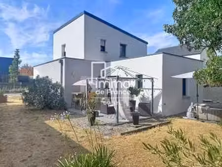 vente maison à couëron (44220) : à vendre / 99m² couëron