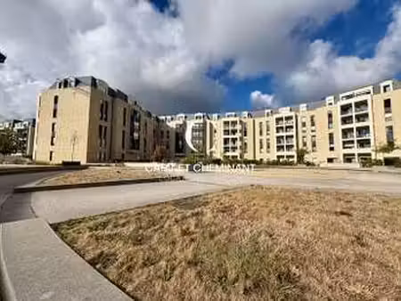 location appartement t1 à dinard centre ville (35800) : à louer t1 / 36m² dinard centre vi