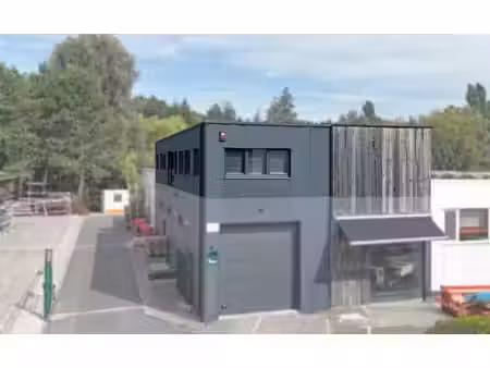 sint-niklaas: instapklaar kantoor van 165 m² met parking