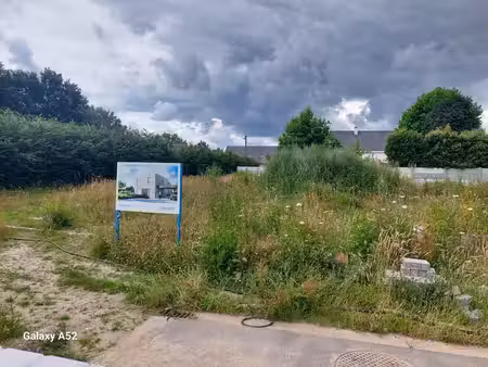 bouwgrond voor open bebouwing vrij van aannemer