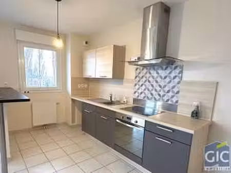 location appartement 3 pièces à hérouville-saint-clair (14200) : à louer 3 pièces / 67m² h