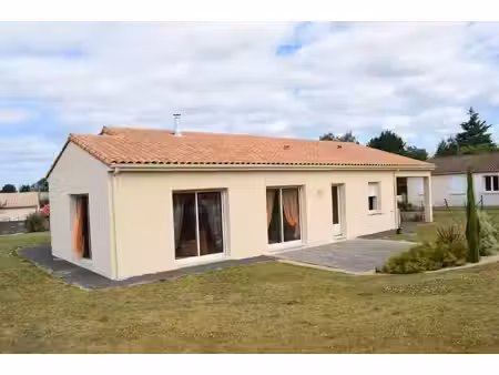 maison de plain-pied à vendre