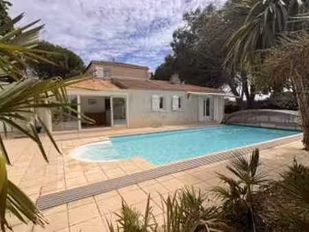 vente maison piscine à longeville-sur-mer (85560) : à vendre piscine / 133m² longeville-su