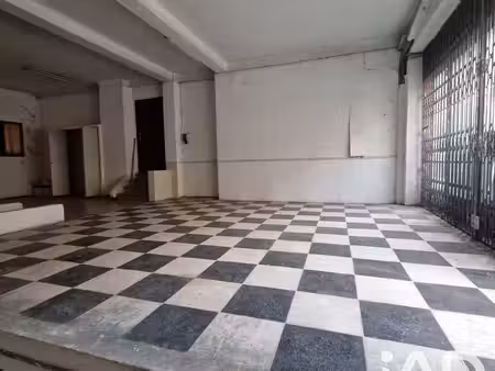 vente garage 370 m²