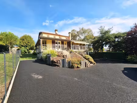 maison de 150 m² à champeix