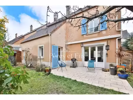 charmante maison familiale baignée de lumière avec jardin - quartier du plateau - mont-val