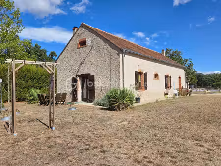 maison en pierre de 200 m² à sury-aux-bois