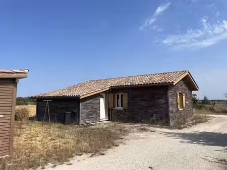 charmante maison en bois près de villeréal