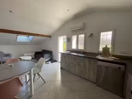appartement t3 meublé au 1er étage