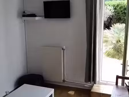 location appartement 1 pièce 36 m² à saint-hippolyte-du-fort (30170)