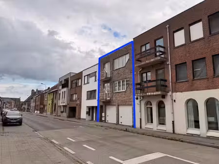 vastgoedmakelaar