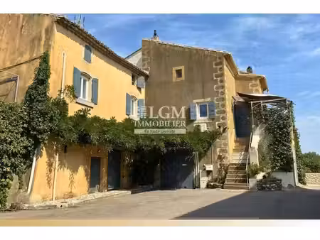 maison de caractère avec deux espaces de vie – terrasse tropézienne vue garrigue – piscine