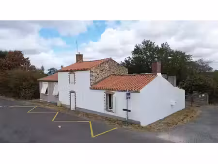 vente maison 4 pièces  108.00m²  la chapelle