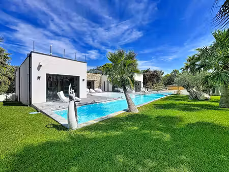 vente maison 4 pièces  198.00m²  saint