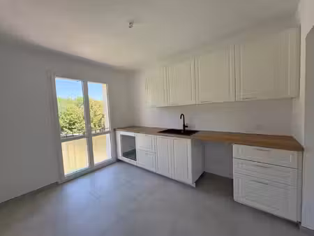 vente appartement 5 pièces 95 m² gréoux-les-bains (04800)