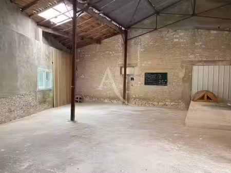 vente parking 186 m² à pont-l'abbe-d'arnoult (17250)  90 000 €