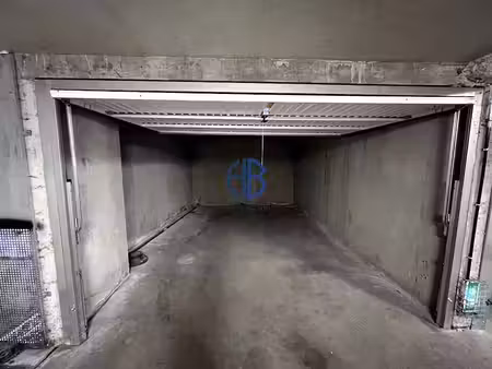 vente parking 20 m² à villeurbanne (69100)  20 000 €