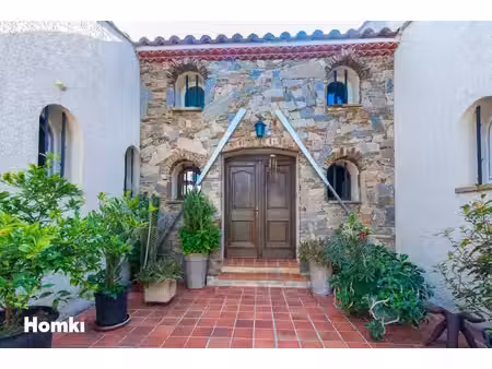 marignane – maison familiale authentique 8 pièces 200m² avec piscine