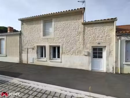 vente maison à luçon (85400) : à vendre / 86m² luçon