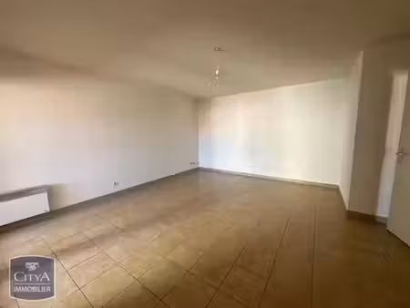 appartement à louer 2 pièces 51.87 m² - milhaud (30) - 648€