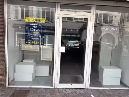 local commercial à louer 100 m² - montbéliard (25) - 690€