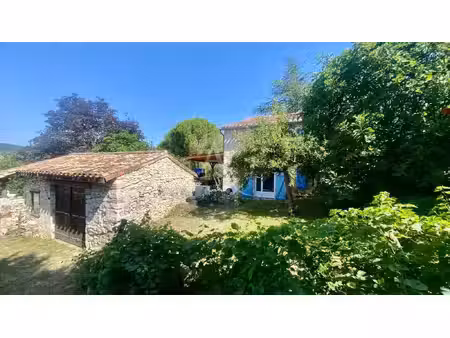 exclusif ... maison en pierre