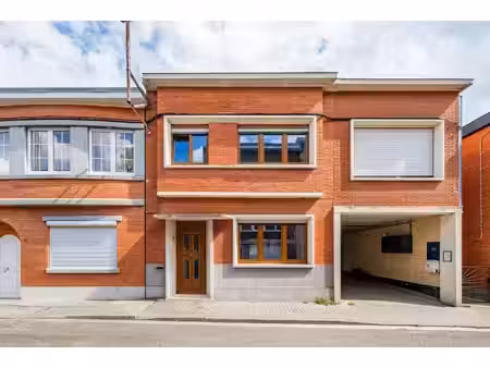maison à vendre à rue henri delvaux 21 ans (vbe61022)